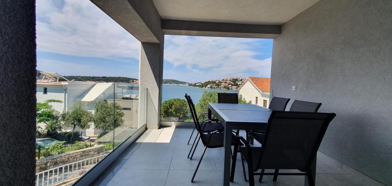 Mimoza Villa Rogoznica  Buitenkant foto